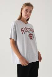 Kadın Harvard University Lisanslı Oversize T-shirt, Pamuklu T-shirt, Kısakol Oversize T-shirt - Thumbnail